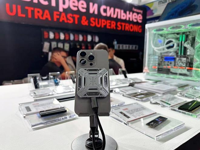 5 Sviaz消费电子盛会中国存储品牌科技出海战略再添里程碑！不朽情缘游戏网站从欧亚腹地辐射全球：领德创科技亮相俄罗斯202(图1)